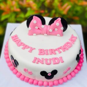 Hello Kitty Cake